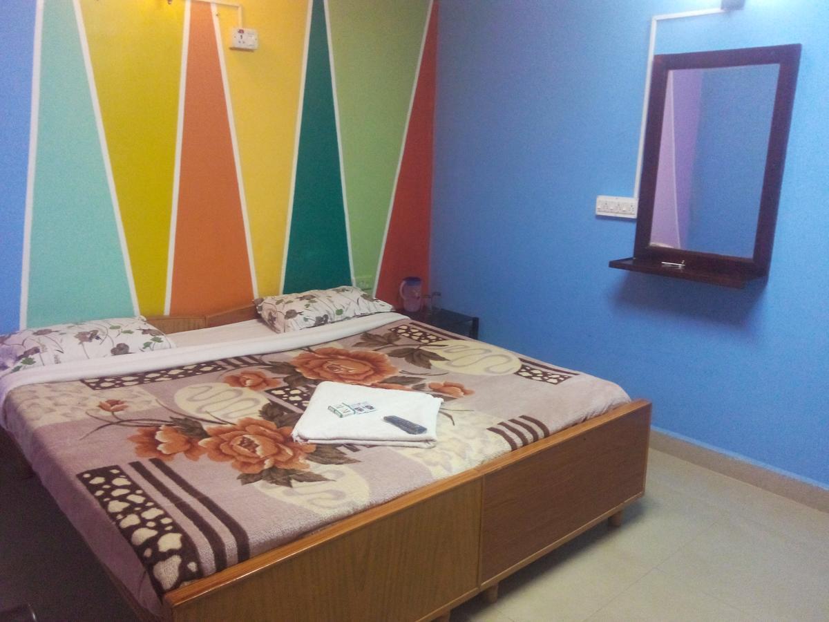 Rk Holiday Home Ooty Buitenkant foto